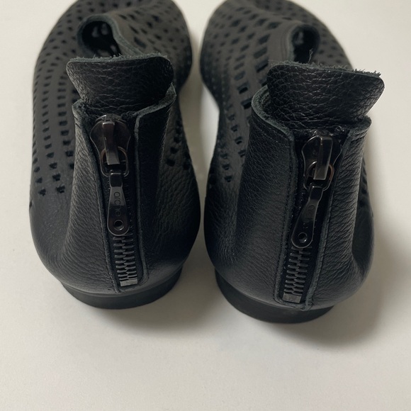 ARCHE LEATHER FLATS size 42 - Picture 4 of 9